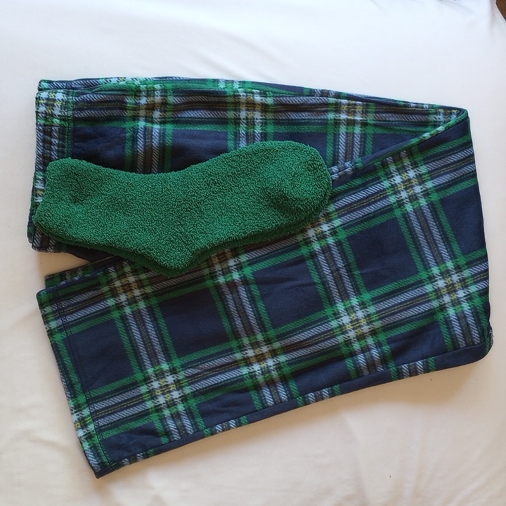 NWT 2PC Sleep Chic Plaid Pajama Pants Socks S Bottoms Blue Green JC Penney - Picture 4 of 10